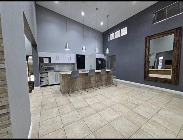 4 BEDROOM PROPERTY TO RENT IN WILLOW ACRES